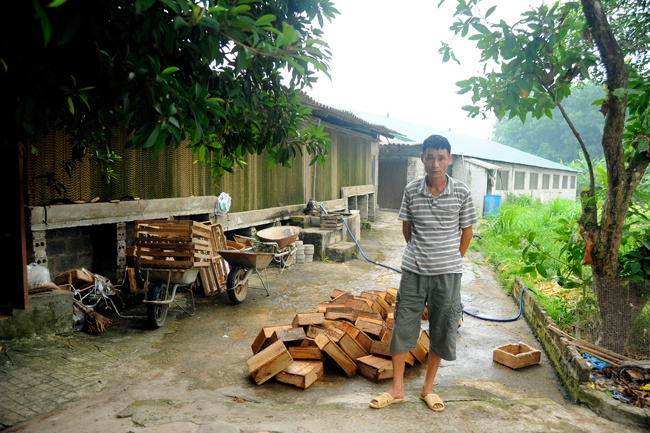 Từ anh lính phục viên với 2 bàn tay trắng, với sự kiên trì, quyết tâm và sự lao động không mệt mỏi của mình, ông Ngô Văn Tháp đã trở thành người triệu phú nông dân với mô hình trang trại mơ ước của rất nhiều người.