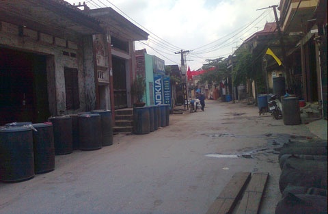 Những thùng phuy rượu tại