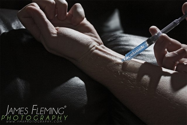 Với nhiều người, Facebook là thứ