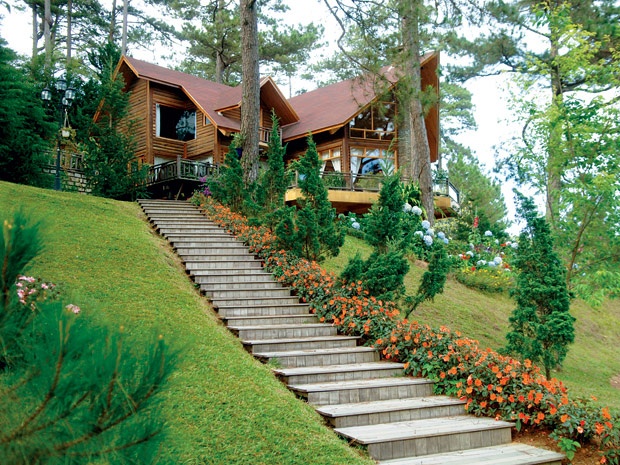 Nha go tuyet dep xay dung tren khu doi 3 ha o doi Da Lat hinh anh