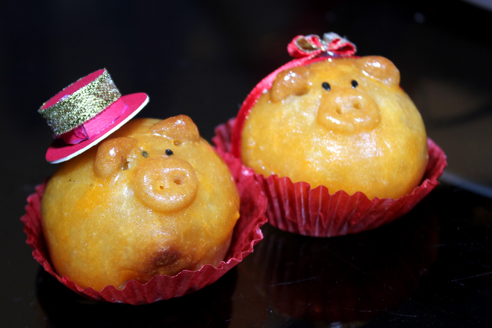 Banh trung thu 12 con giap 20.000 dong/cai hut khach Sai Gon hinh anh