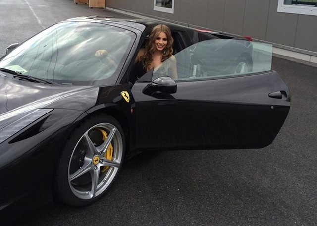 Bên cạnh đó, Xenia cũng làm việc trong ngành người mẫu và gặt hãi được nhiều thành công. Không ít lần Xenia xuất hiện trên bìa các tạp chí thời danh tiếng như GQ.