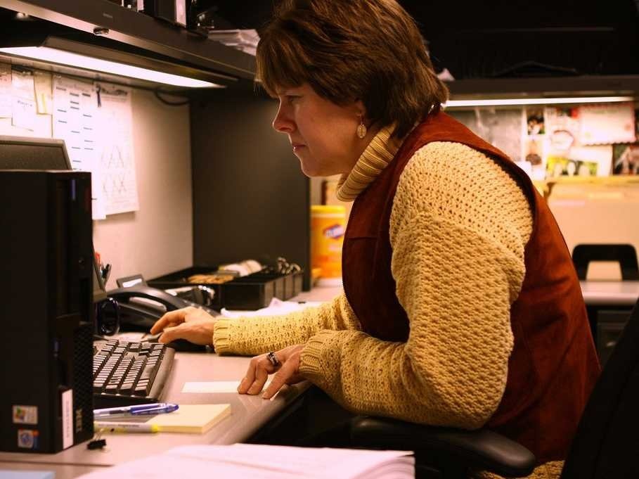 10. Chuyên viên thống kê Sức chịu áp lực: 63.8 Mức lương trung bình hàng năm: <abbr class=