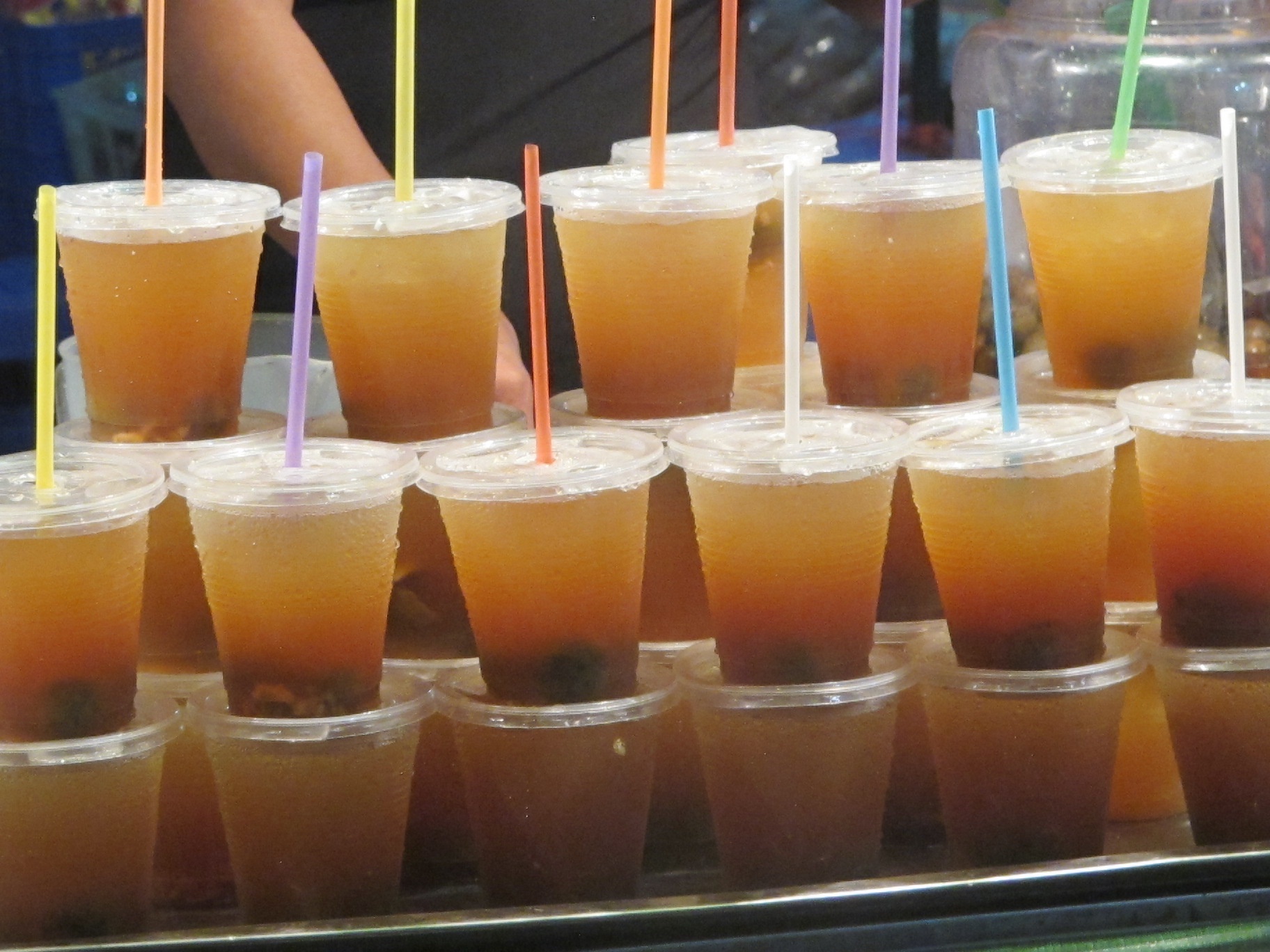 Hang che ban dao co 100 khach quen moi dem o Ha Noi hinh anh