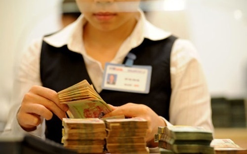 Tang truong tin dung cai so lui? hinh anh