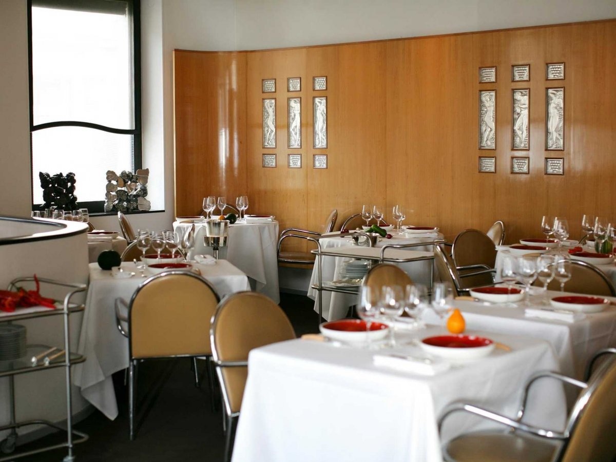 9. L’Arpege (Paris, Pháp) Giá niêm yết: <abbr class=