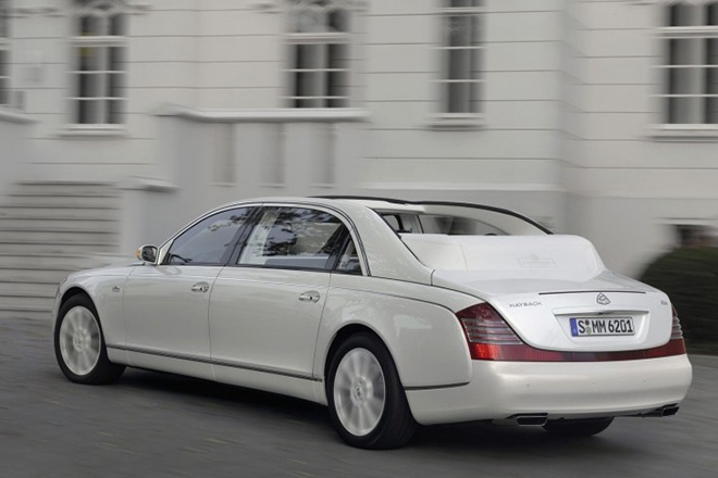   7. Maybach Landaulet với giá <abbr class=