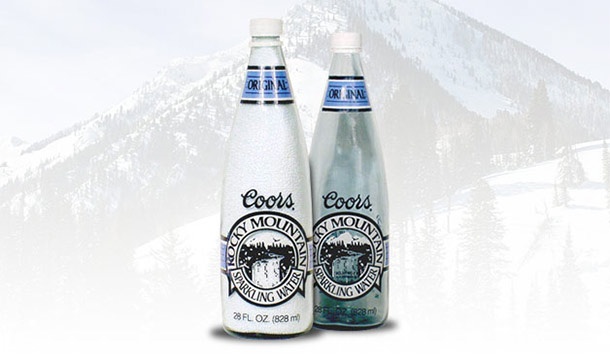 6. Nước nguồn Coors Rocky Mountain – 1990  Đây là một thử nghiệm thú vị để mở rộng thương hiệu. Sản phẩm được đưa ra thị trường năm 1990 và đã không thành công do những người nghiện bia chỉ muốn uống bia từ nhãn hiệu ưa thích này