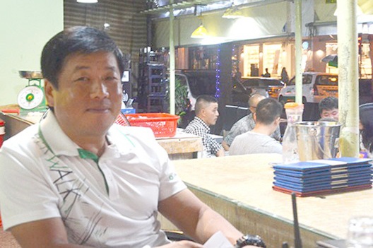 Nguoi Han Quoc sang Sai Gon mo quan thit nuong via he hinh anh