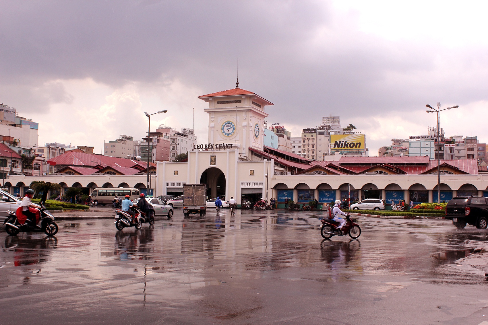 Nhung ngoi cho 'nhieu tuoi'  noi tieng nhat Sai Gon hinh anh