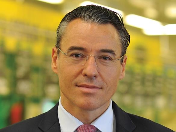 Sep Metro lan dau len tieng vu sang tay cho ty phu Thai Lan hinh anh