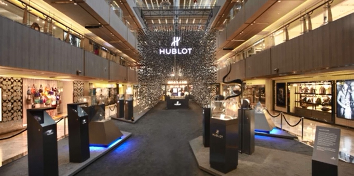 Cua hang “mua da den” cua hang dong ho xa xi Hublot tai Singapore hinh anh