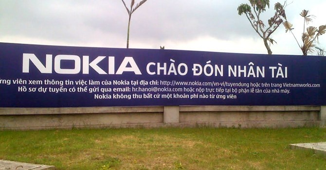 Ly do Microsoft doi day chuyen Nokia tu Trung Quoc sang VN hinh anh