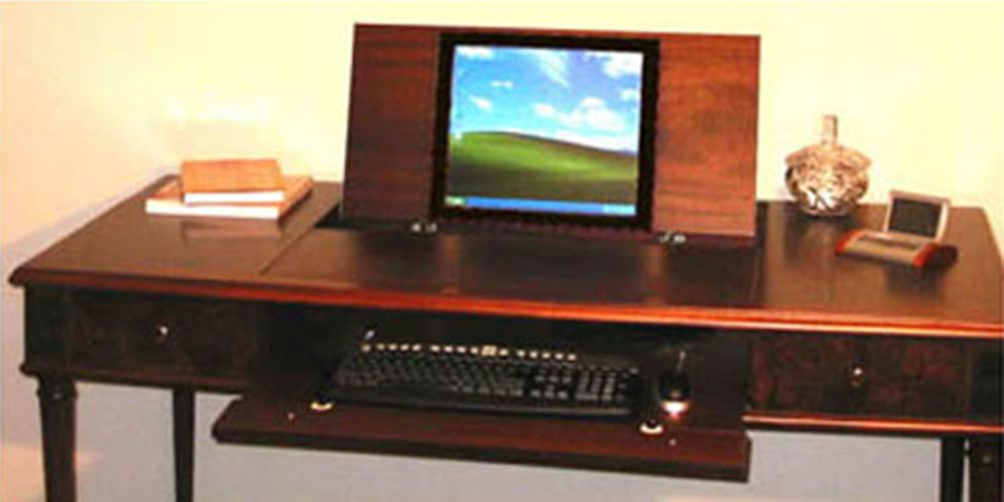 8 chiec may tinh dat nhat tren the gioi hinh anh