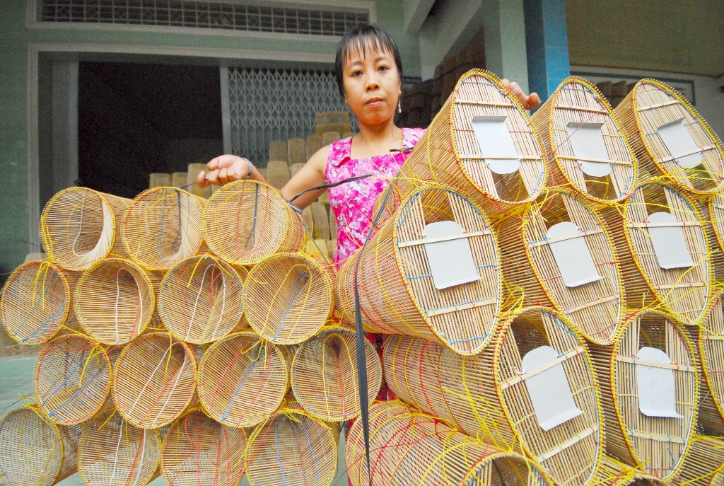 Lang dan luoi, dong xuong mien Tay chay hang an theo nuoc lu hinh anh