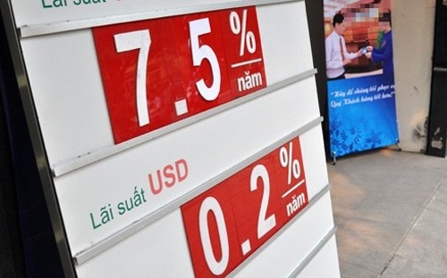 Lai suat dang boi tren 'bien Chet' hinh anh