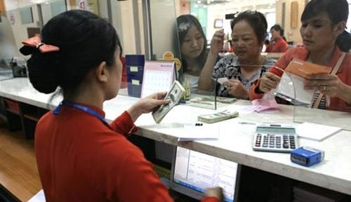 Gui tien vao ngan hang nao huong lai suat cao nhat? hinh anh