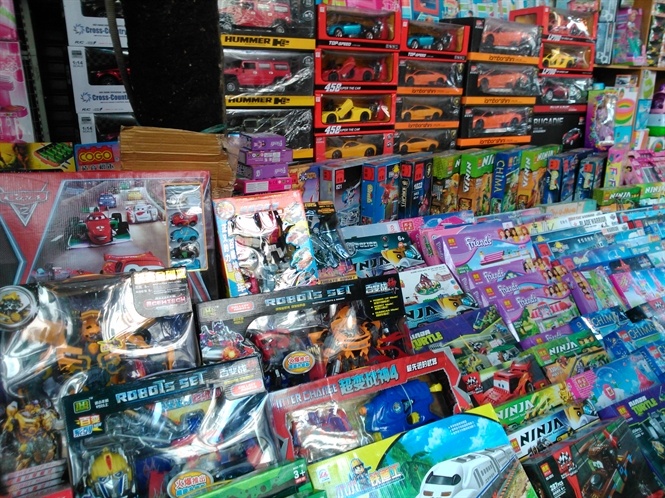 Do choi doc hai ua vao Ha Noi hinh anh