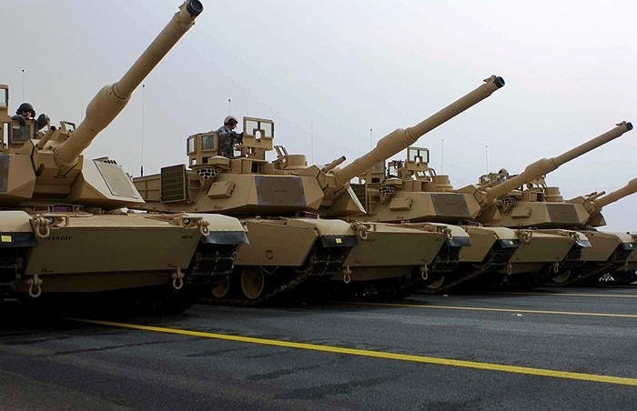   Chiếc xe tăng M1 Abrams của Hoa Kỳ có giá <abbr class=