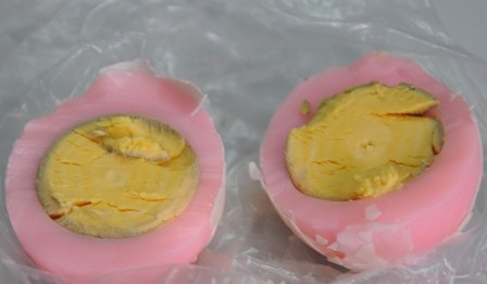 Nhung vu phat hien trung ga bien di, co dau hieu la hinh anh