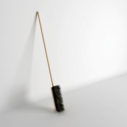 Chổi quét... gì?