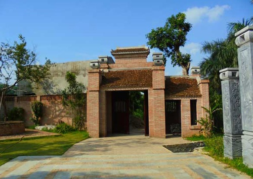 Dai gia choi ngong, hun von tram ty xay resort rieng hinh anh