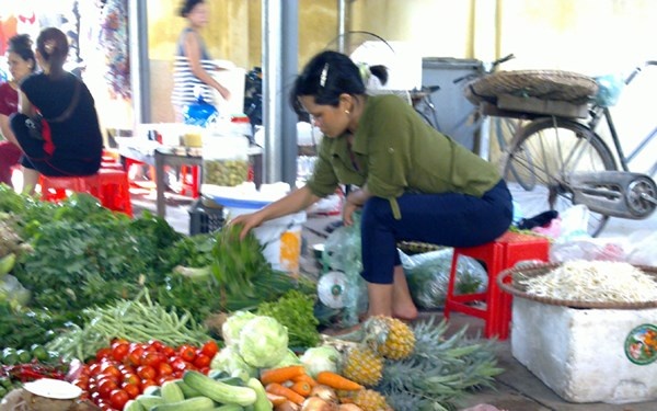 Vi sao rau an toan bi 'hat hui' o cho dan sinh? hinh anh