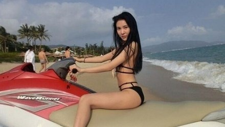 Be boi cua kieu nu Trung Quoc lo 'cho' sex tren mang hinh anh