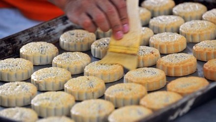 Banh trung thu e ve dau? hinh anh