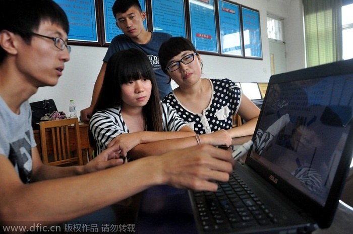 Kỹ sư hệ thống là nghề nghiệp có thu nhập cao thứ 3 với thu nhập mỗi năm là 100.000 đến 200.000 nhân dân tệ/năm. Công việc của kỹ sư hệ thống đòi hỏi phải thao thạo máy tính và công nghệ...