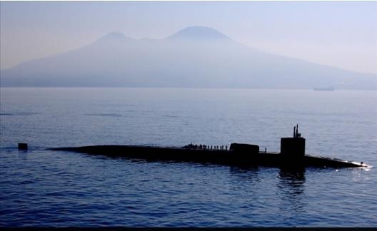 Được biết USS Michigan là một trong những chiếc tàu lớp Ohio được trang bị tên lửa hành trình Tomahawk. Theo tiết lộ của Thuyền trưởng Benjamin Pearson, con tàu được trang bị tổng cộng 154 tên lửa tấn công loại này.