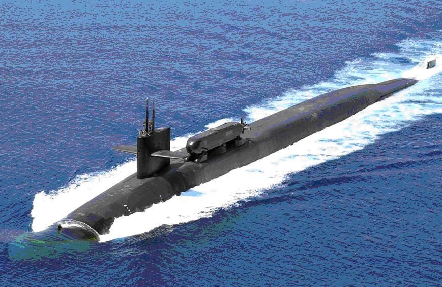 Suc manh dang so cua tau ngam My tai Bien Dong hinh anh