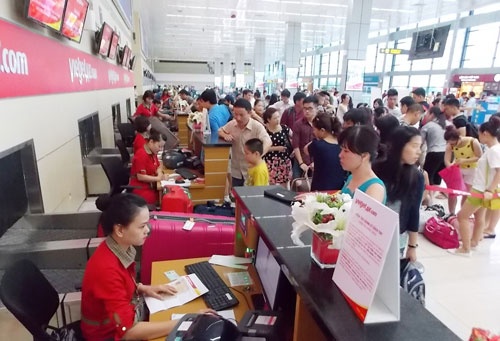 Cuc hang khong Viet Nam khang dinh chua tang gia ve may bay hinh anh