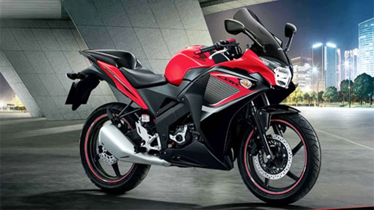 Honda CBR 150 ở Việt Nam có giá cao gấp đôi tại Thái Lan.