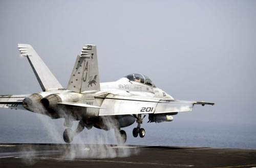 Vi sao khong kich kho co the ha guc IS? hinh anh