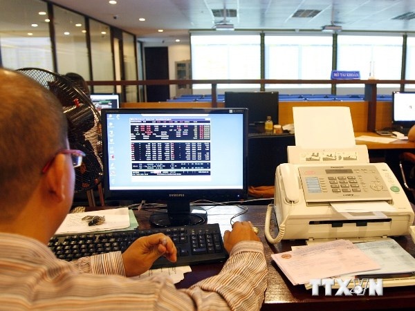 'Ngan hang tru an trong trai phieu, lo nhieu hon mung' hinh anh