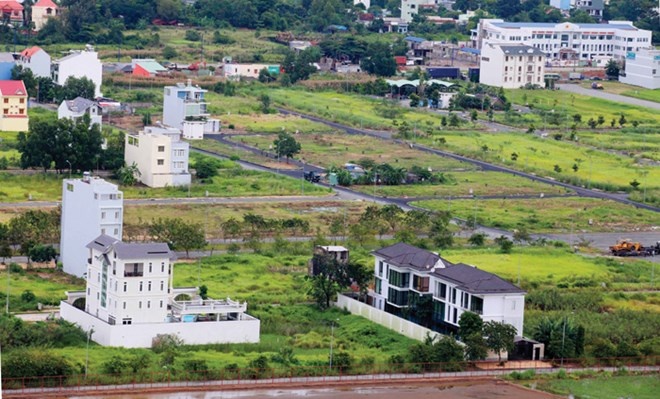 Thi truong dat nen bat dau am tro lai hinh anh