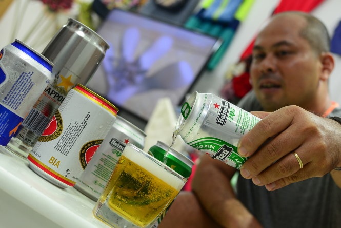 Bo doi dan tem bia, doanh nghiep phan doi hinh anh