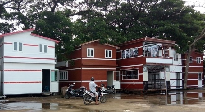 Viet kieu lam nha di dong gia 200 trieu dong o mien Tay hinh anh