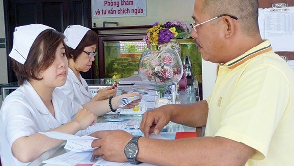 Vi sao nhieu benh vien tu chet yeu? hinh anh