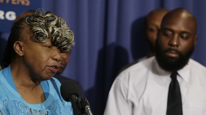 Chinh quyen New York bi kien hinh anh