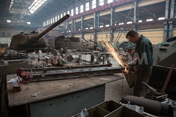 Thu phu che tac xe boc thep khung cua Ukraine hinh anh