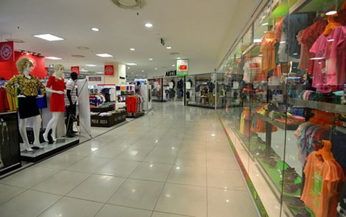 'Hoc mot' chu Tay cach chieu long khach Viet hinh anh