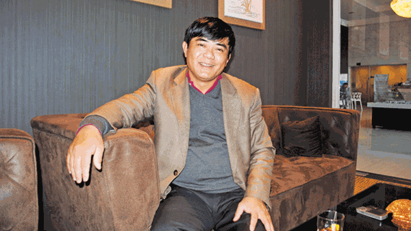 Gap nguoi tang 2,5 van m2 trung tam thuong mai cho DN Viet hinh anh