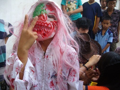 Thi truong Halloween: ‘Ma cu’, gia moi hinh anh