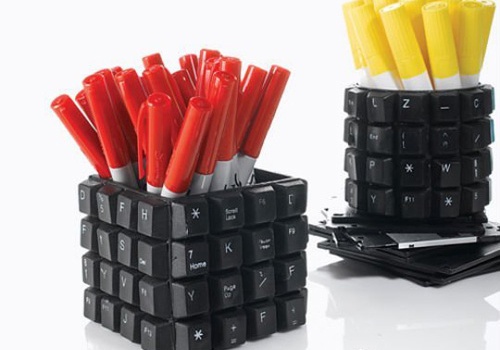 Nhung vat pham thu vi che tac tu ban phim may tinh hinh anh