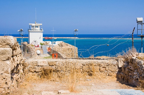 Nhung buc tuong chia cat noi tieng the gioi hinh anh