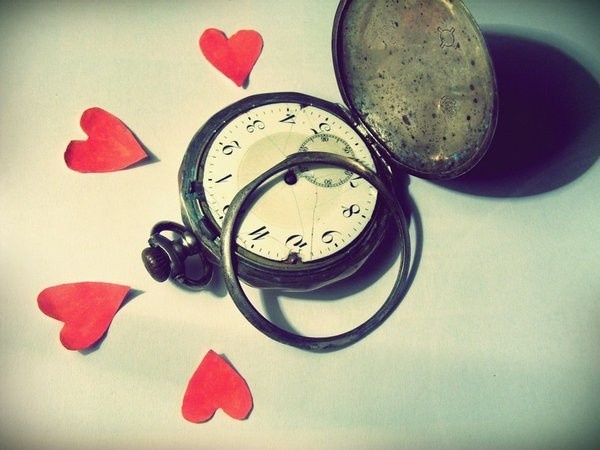 Luôn sẵn sàng cho cuộc yêu chất lượng. Trong một số giai đoạn hôn nhân - chẳng hạn như khi mới có con - thời gian và sức lực là những thứ cả hai luôn thiếu. Những đôi vẫn duy trì được đời sống chăn gối mặn nồng trong các giai đoạn thử thách này rút được kinh nghiệm quan trọng là: cần học cách “yêu” nhanh nhưng vẫn mang lại đầy đủ cảm xúc cho cả hai.