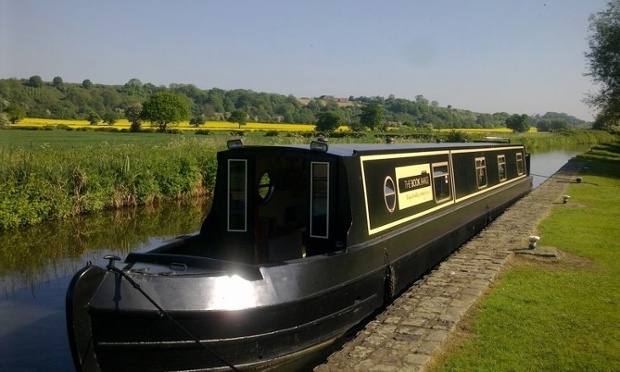 Hiệu sách xà lan, Lichfield, Anh.