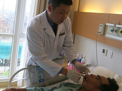 Nhung khoi u men rang nguy hiem hinh anh